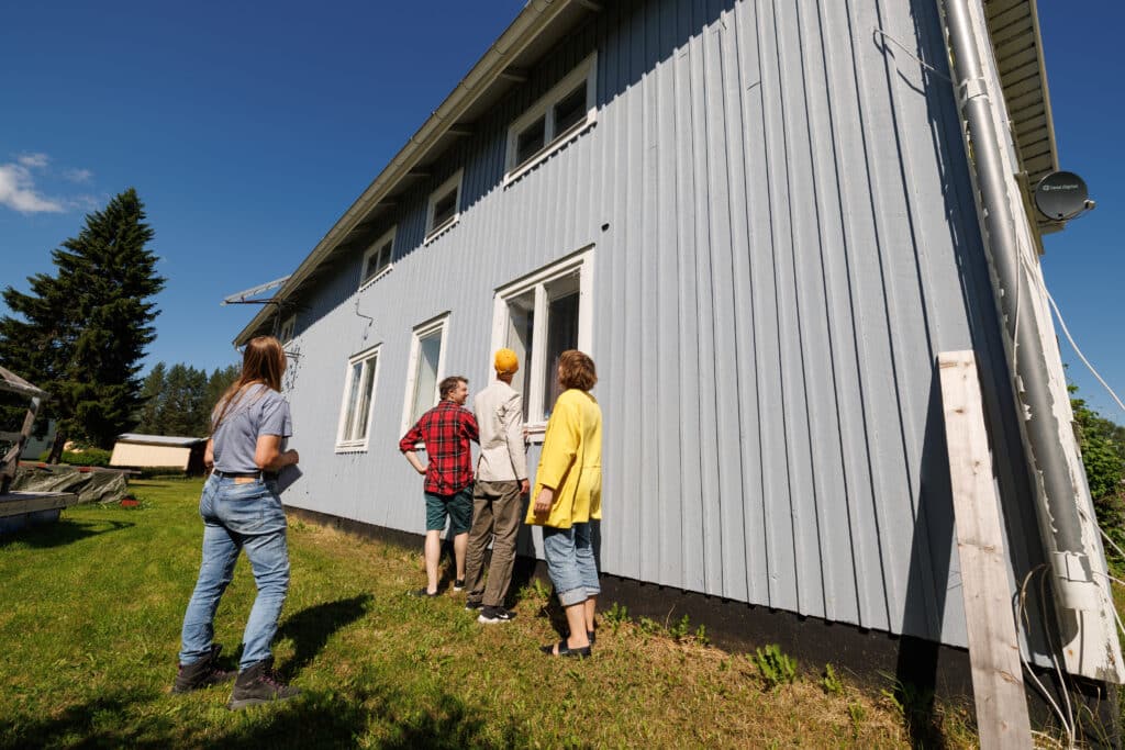 Wasteland houses in the river valley, rental property