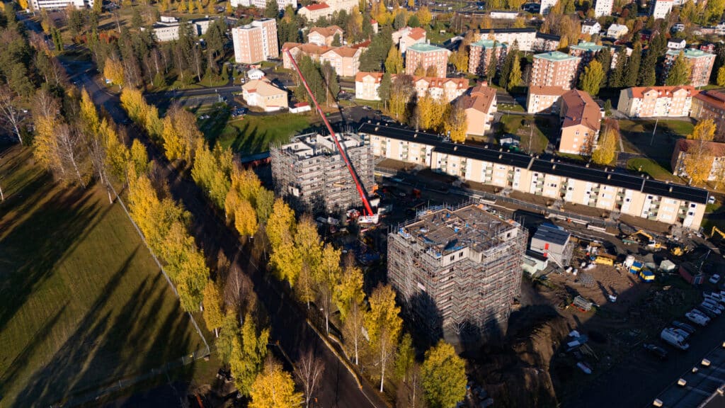 Flygbild över Bodenbos 2 nya fastigheter på Sveafältet.